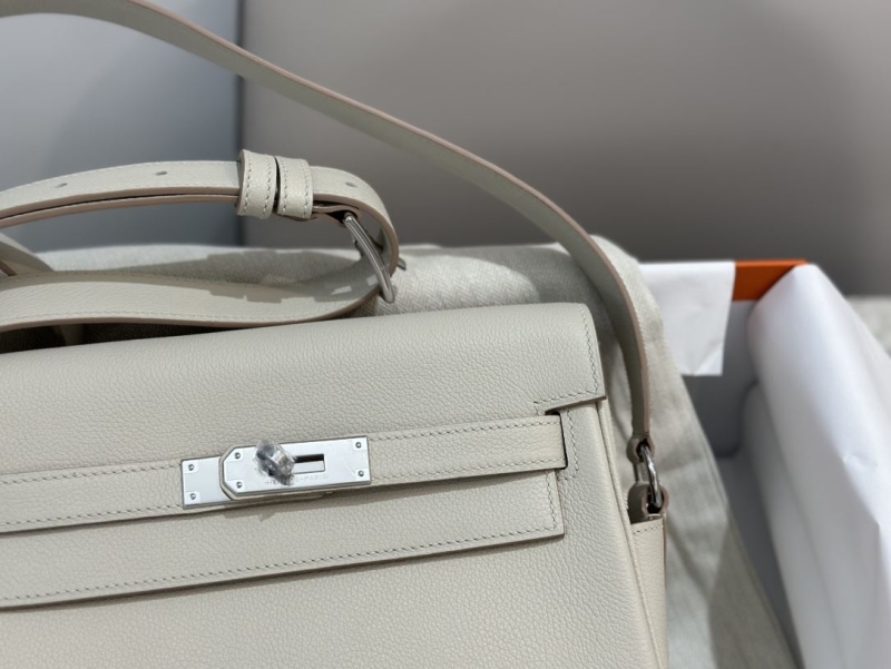 Hermes Kelly Messenger